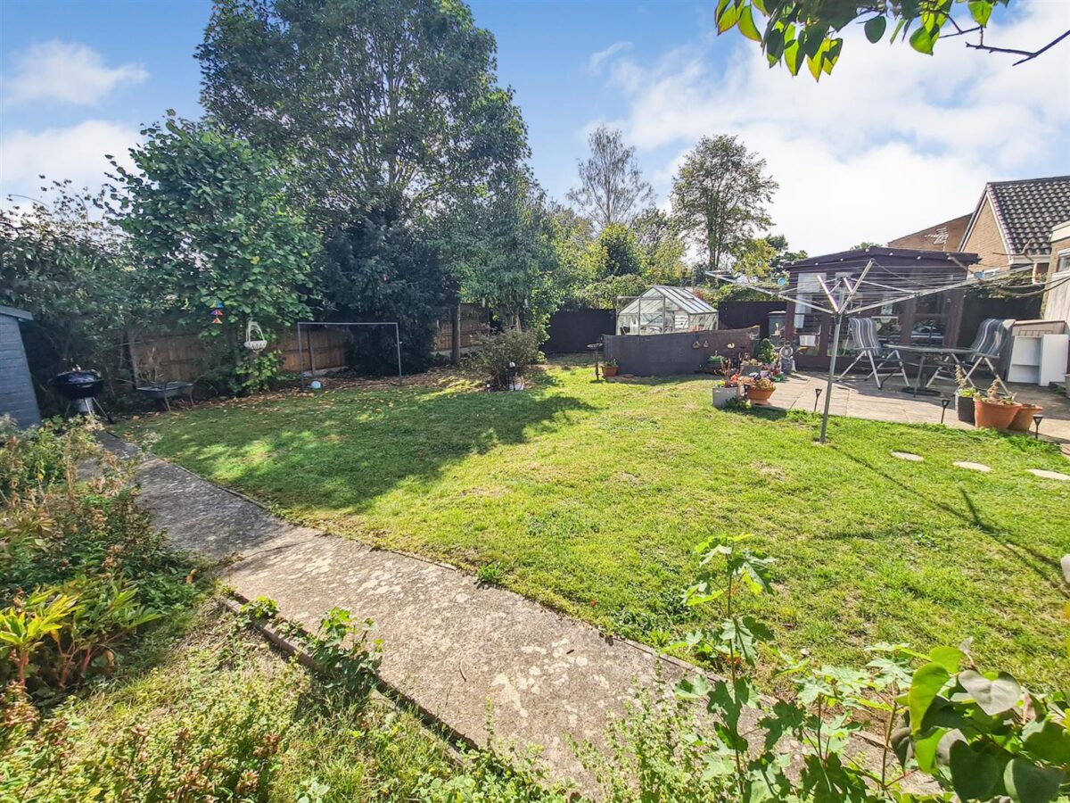 The Lawns, Corby