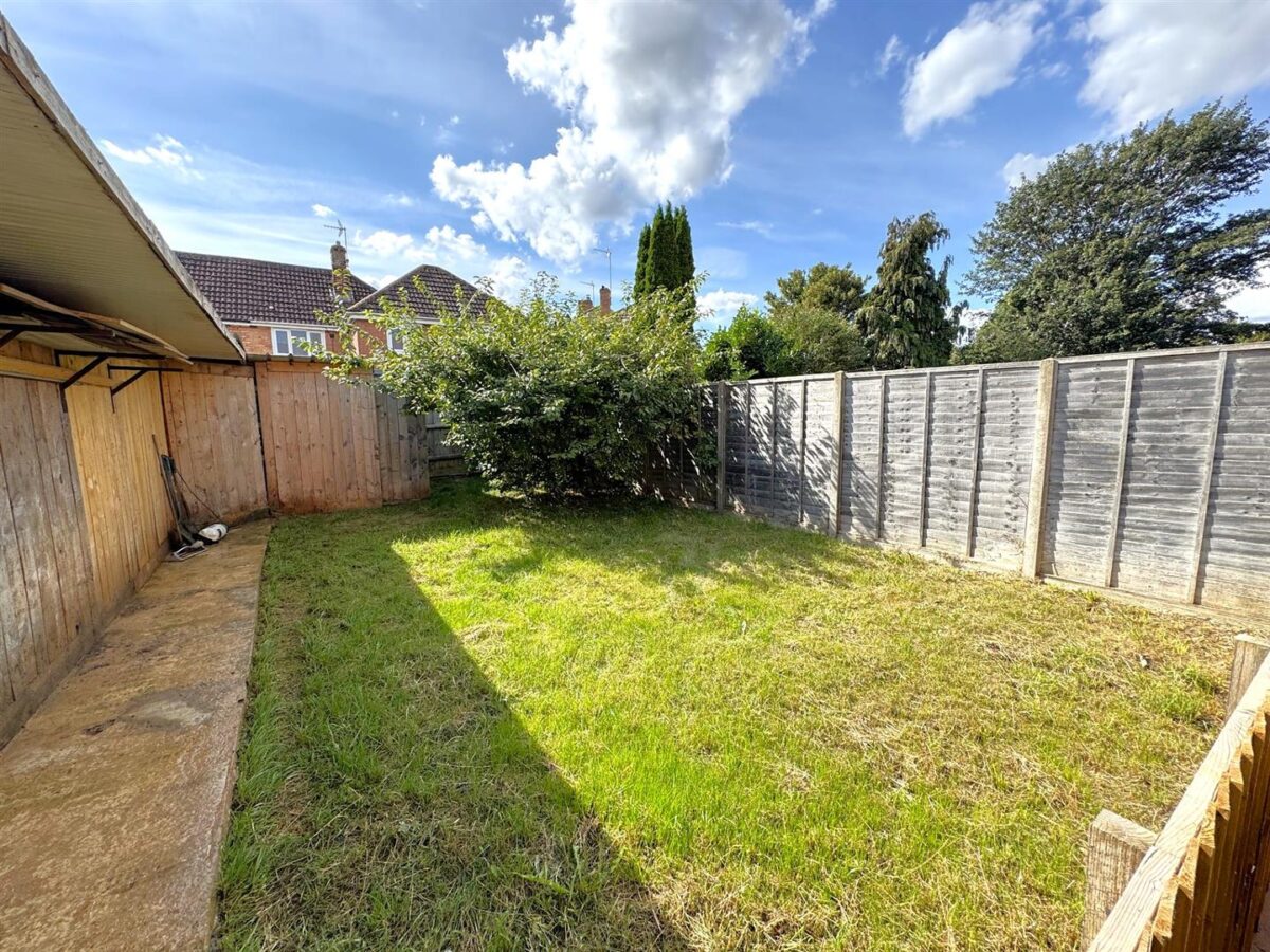 Westfields Road, Corby