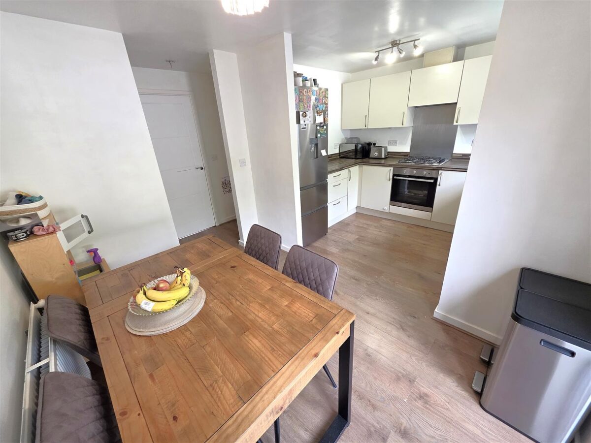 Oak Wood Drive, Corby