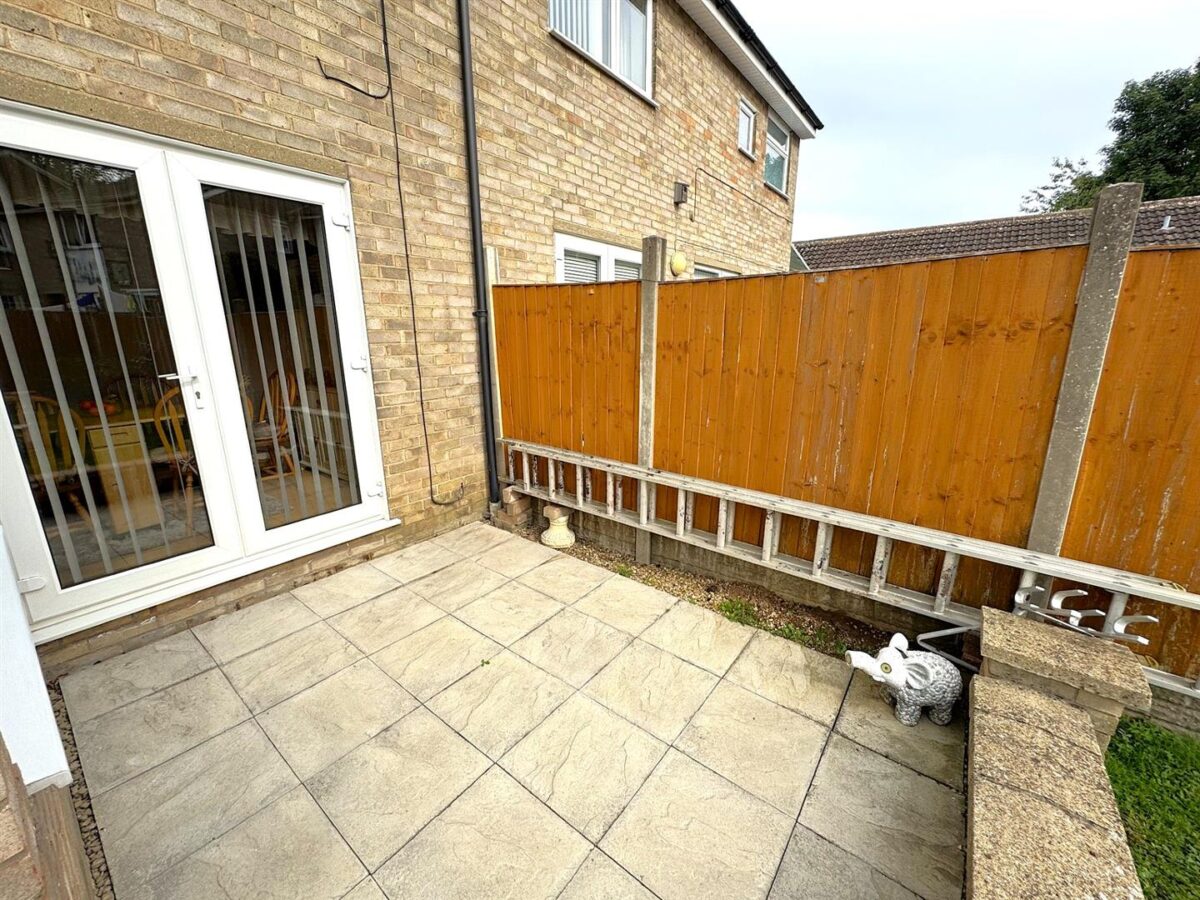 Beanfield Avenue, Corby