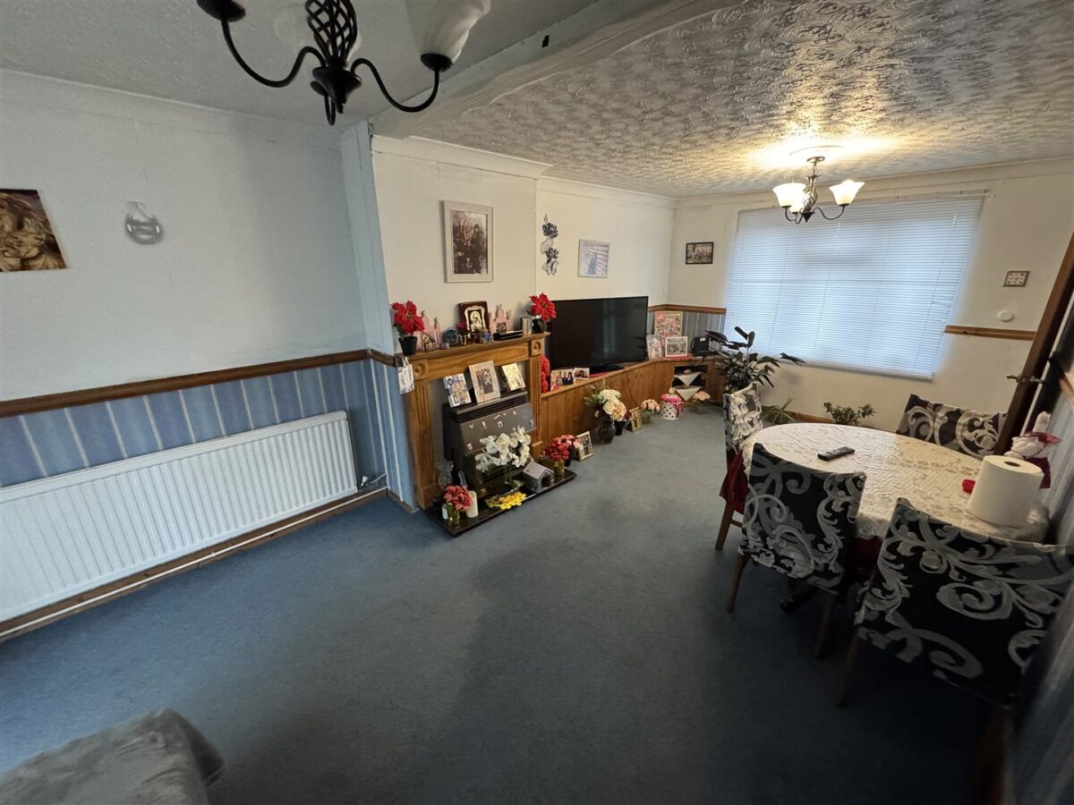 Clovelly Court, Corby