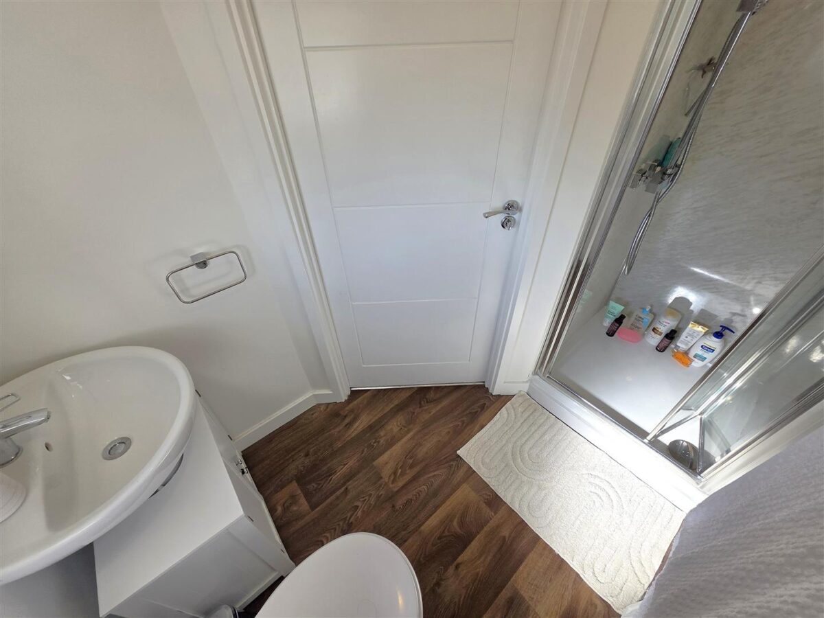 Oak Wood Drive, Corby