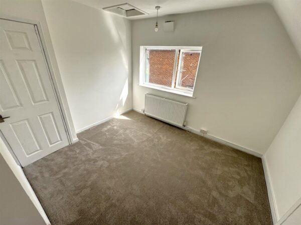 Westfields Road, Corby