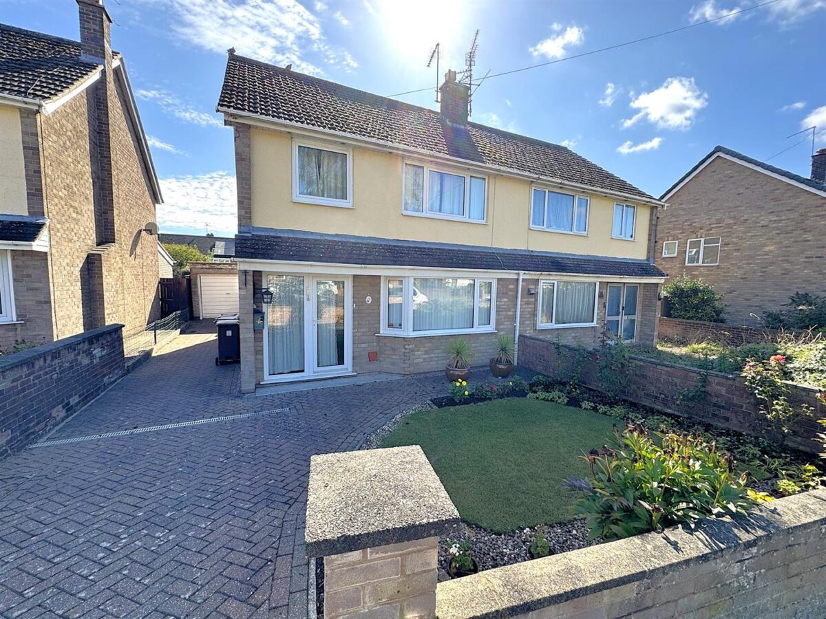Collingwood Avenue, Corby