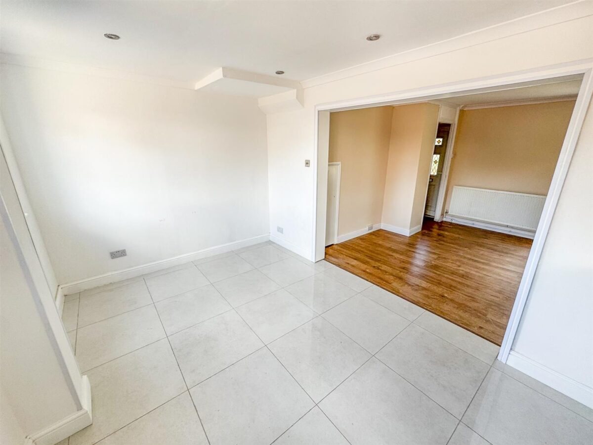 Bentley Walk, Corby