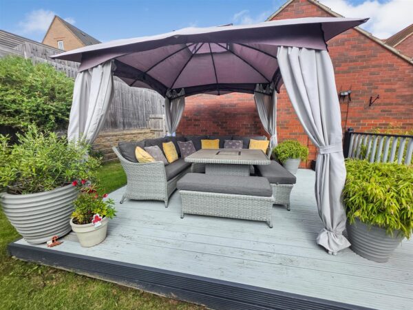 Fakenham Road, Corby