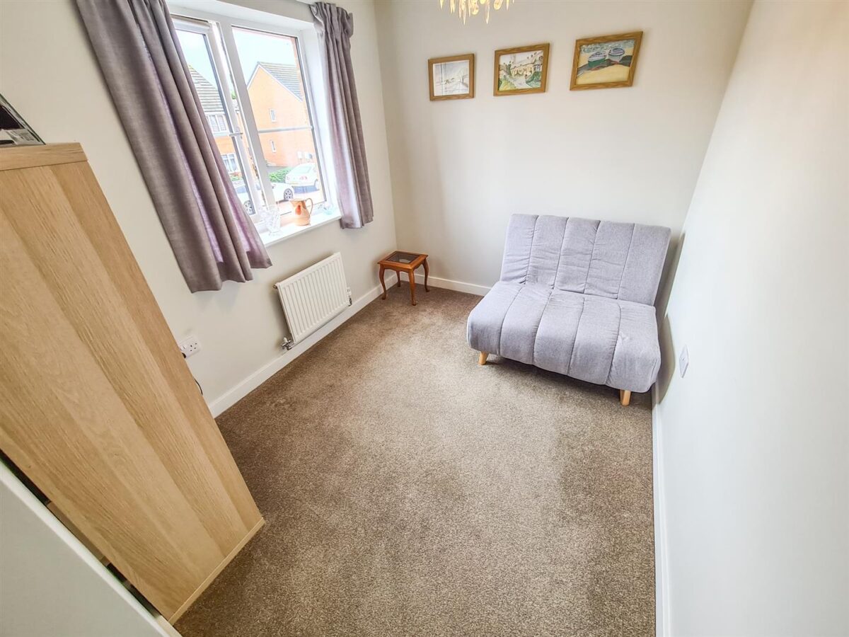 Oak Wood Drive, Corby