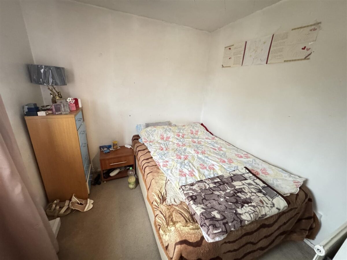 Clovelly Court, Corby
