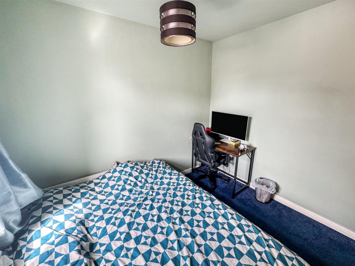 Farnborough Close, Corby