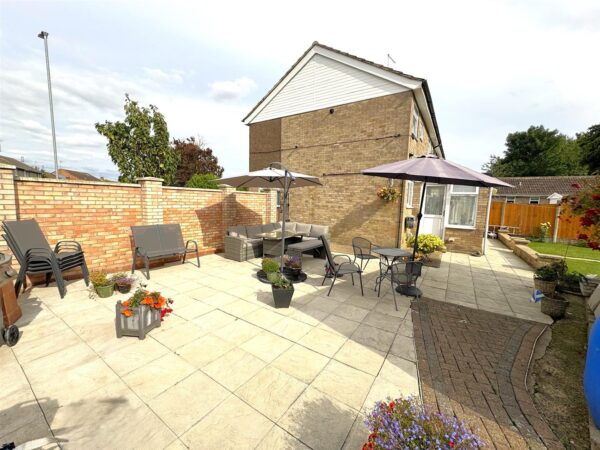 Beanfield Avenue, Corby