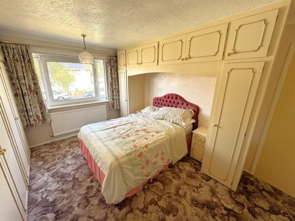 Collingwood Avenue, Corby