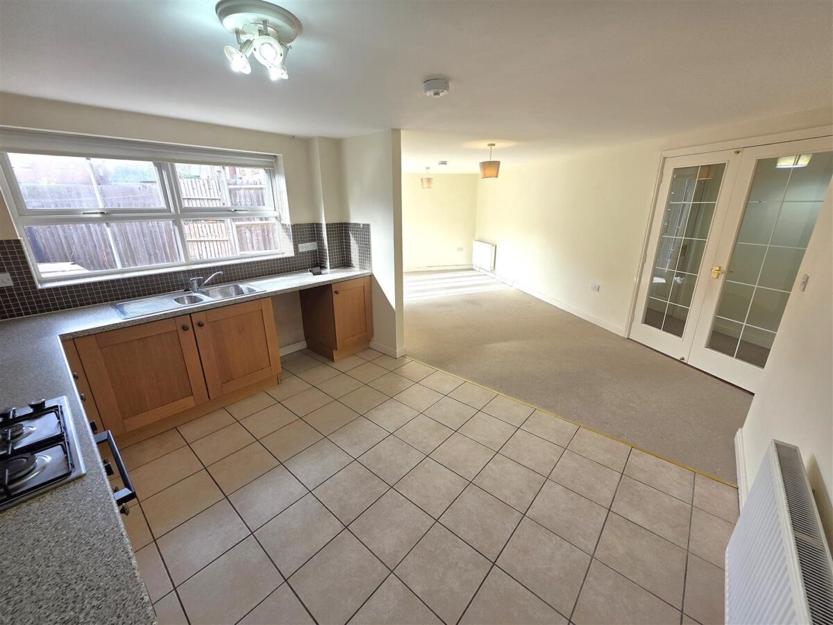 Flatford Close, Corby