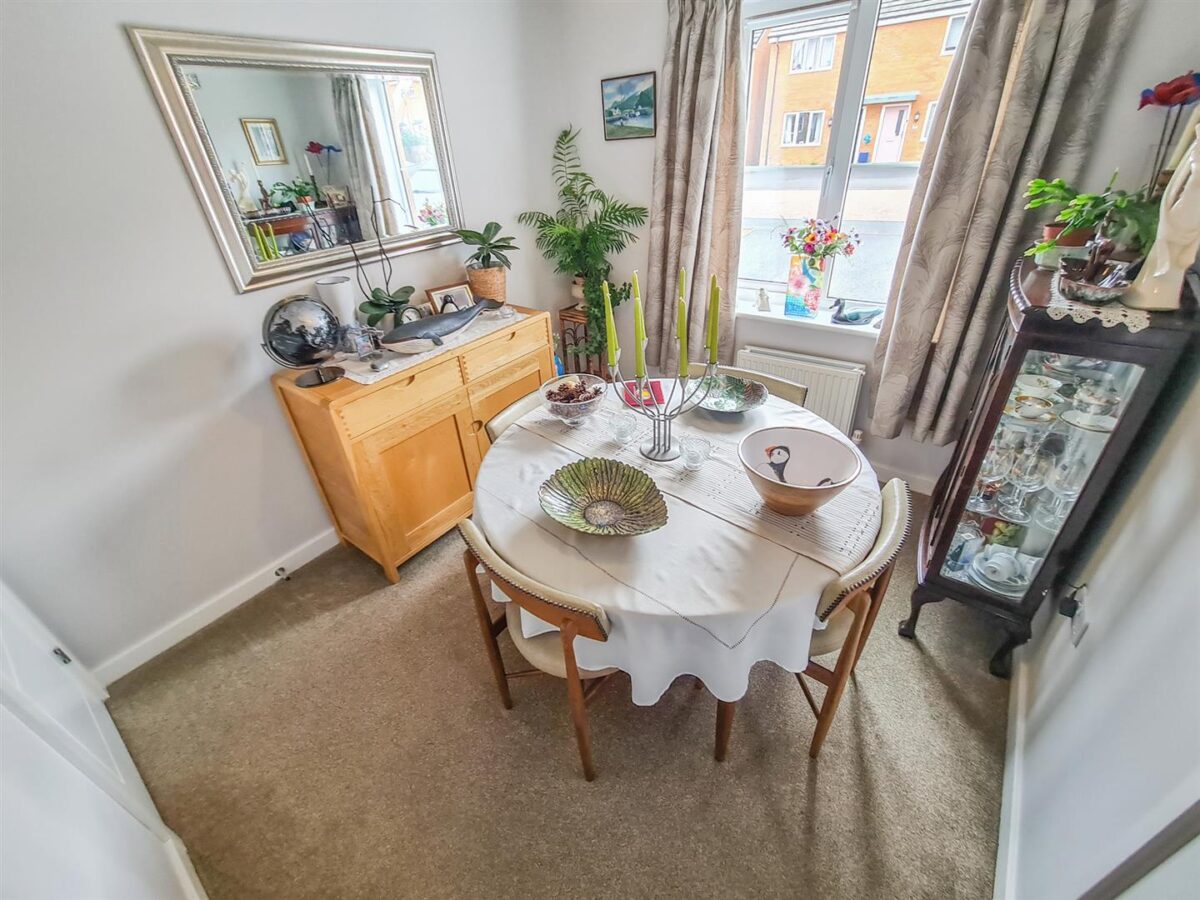 Oak Wood Drive, Corby