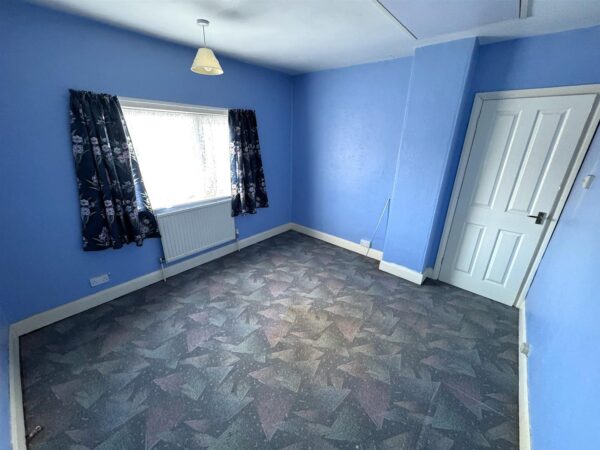 Studfall Avenue, Corby