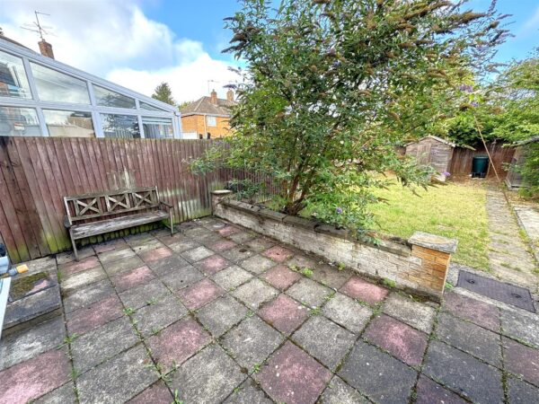 Studfall Avenue, Corby