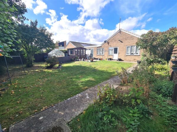 The Lawns, Corby