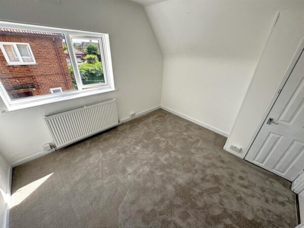 Westfields Road, Corby