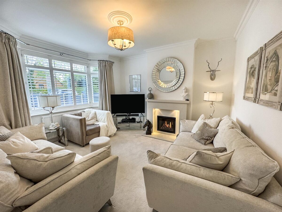 Corby Road, Weldon, Corby