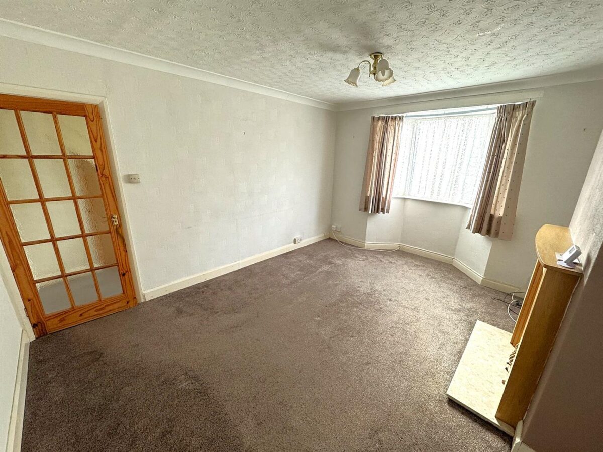 Studfall Avenue, Corby