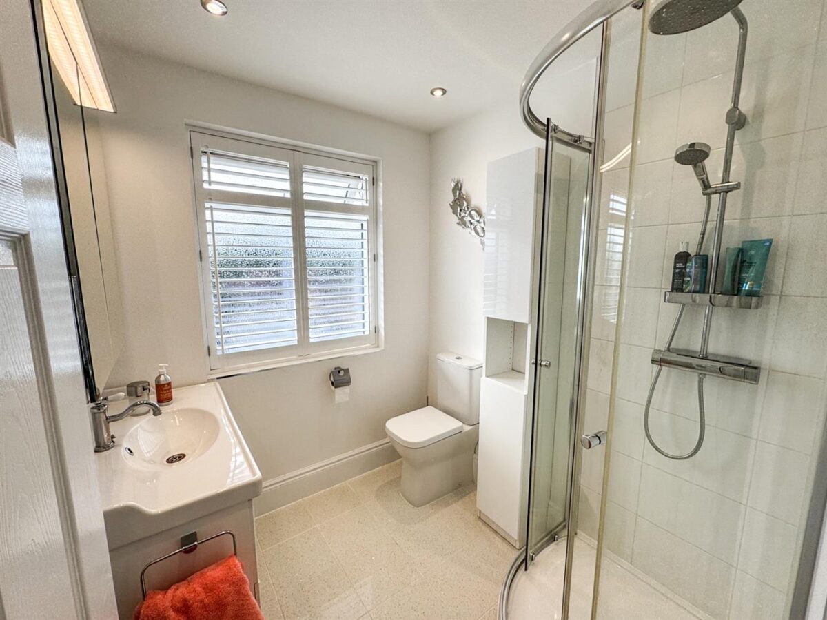 Corby Road, Weldon, Corby