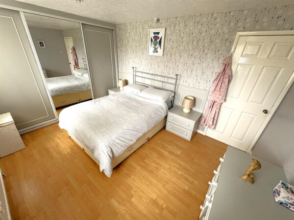 Beanfield Avenue, Corby