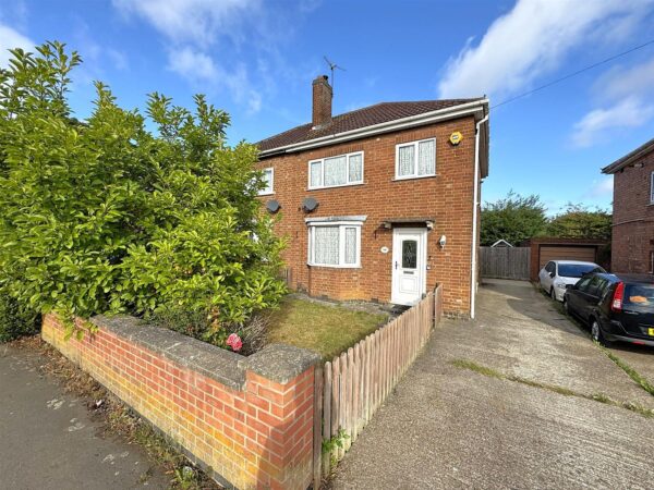Studfall Avenue, Corby
