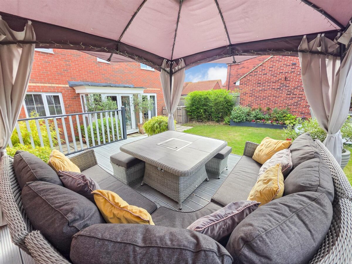 Fakenham Road, Corby