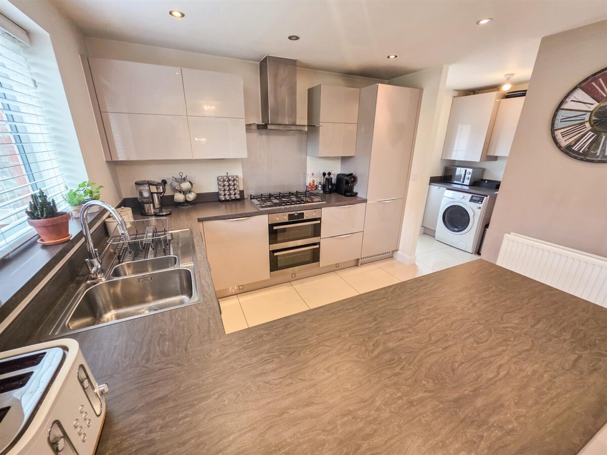 Fakenham Road, Corby
