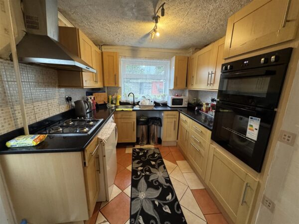 Clovelly Court, Corby