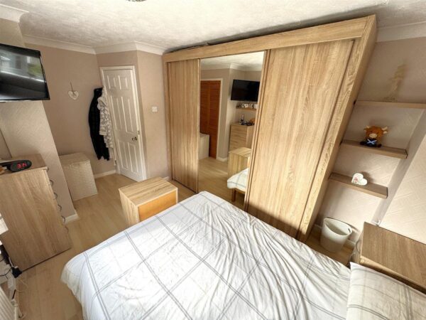 Beanfield Avenue, Corby