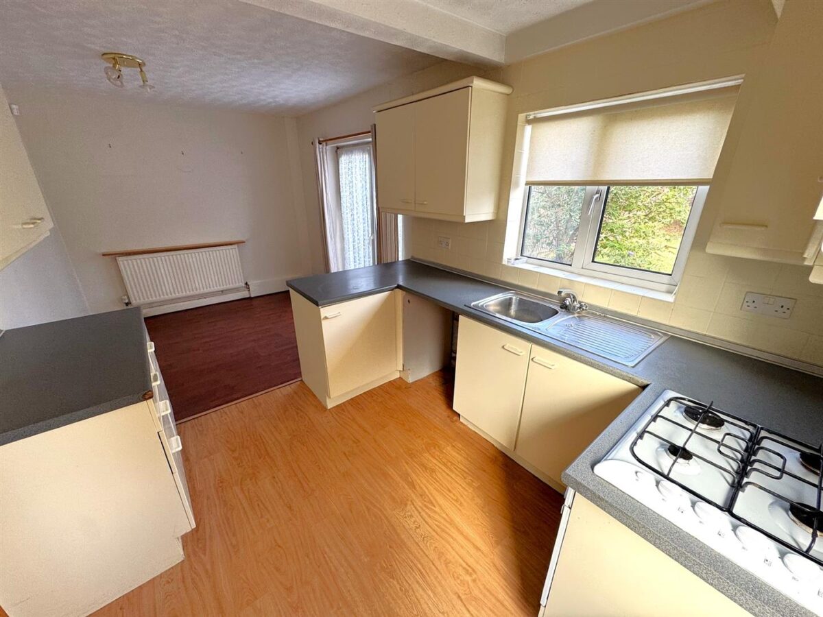 Studfall Avenue, Corby