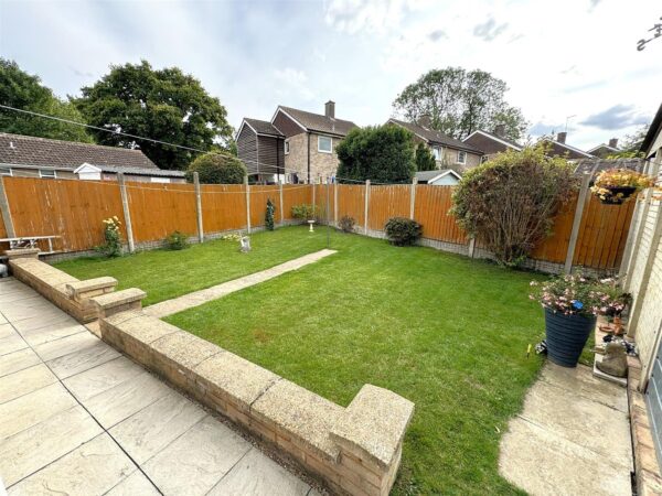 Beanfield Avenue, Corby
