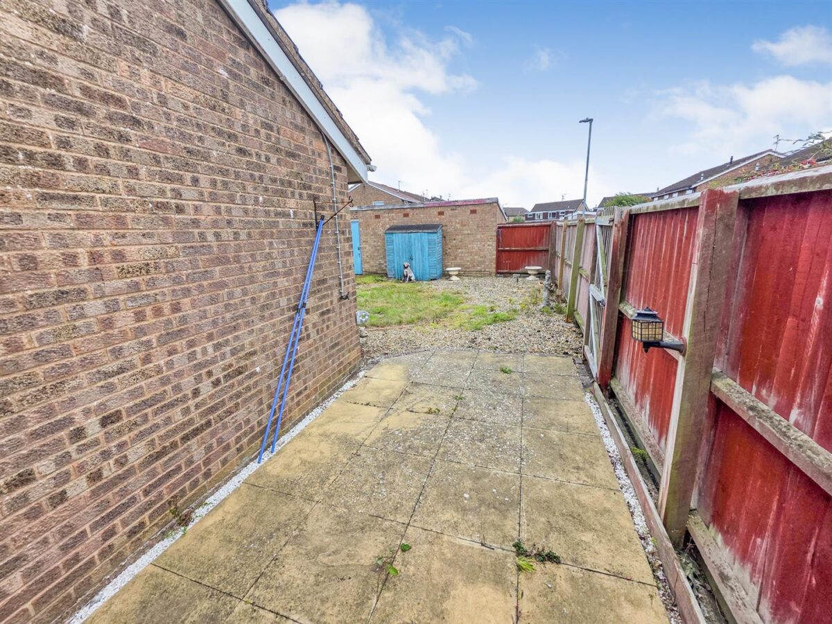 Bergen Walk, Corby