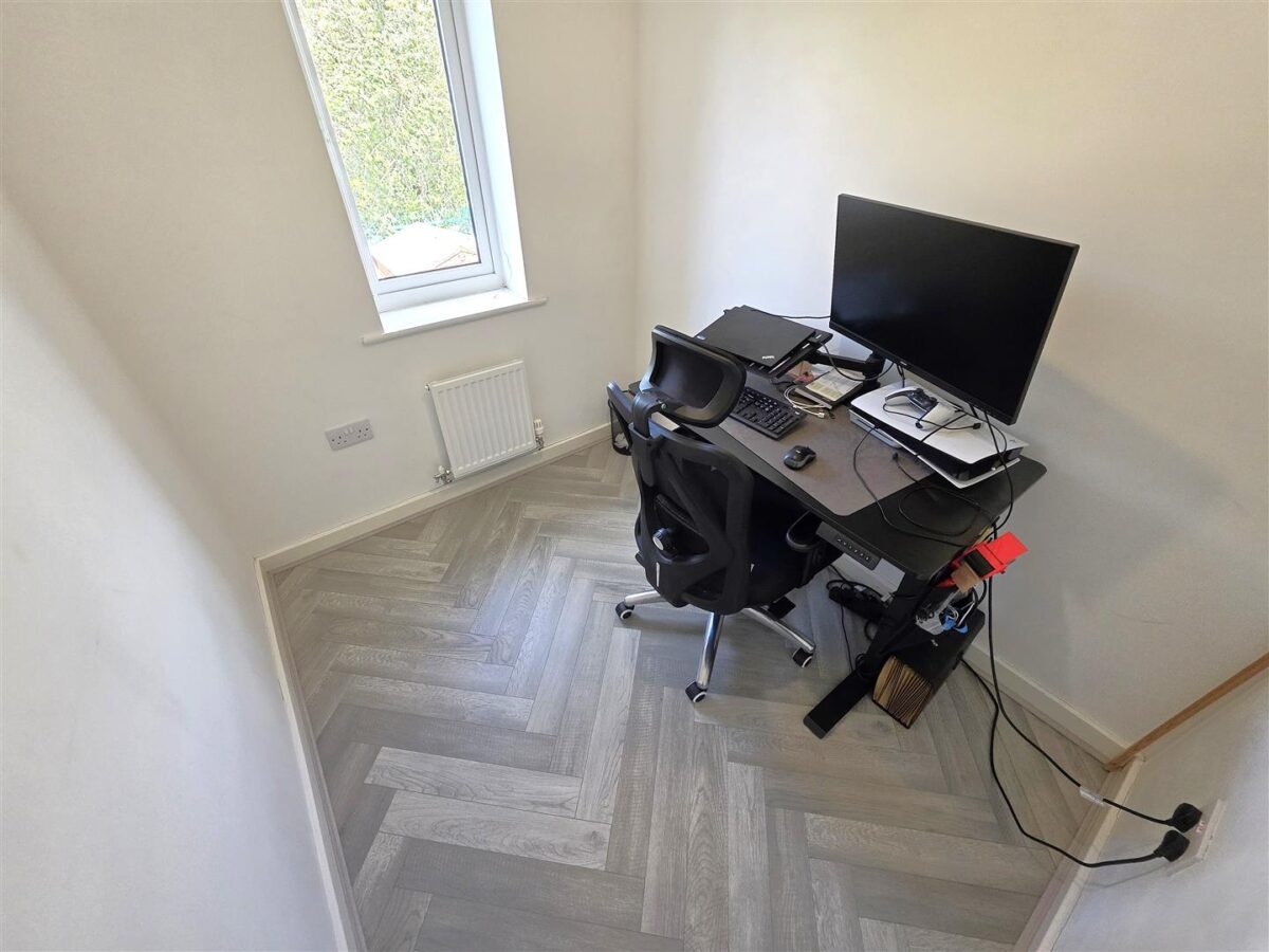 Oak Wood Drive, Corby