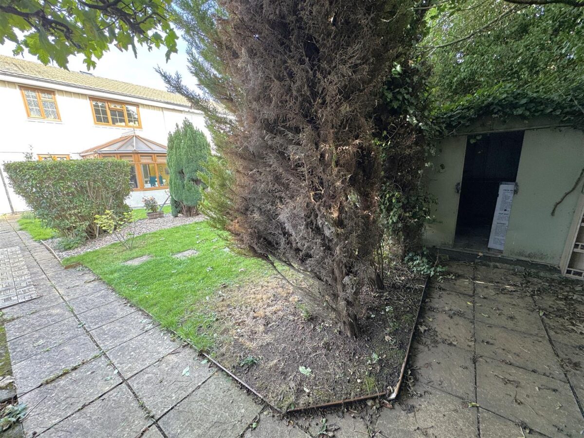 Wharfedale Road, Corby