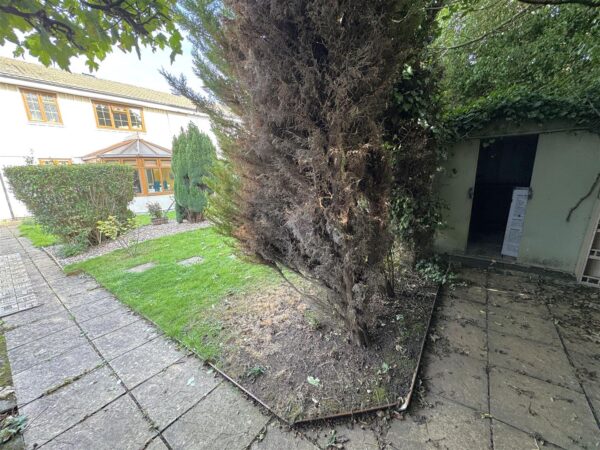 Wharfedale Road, Corby