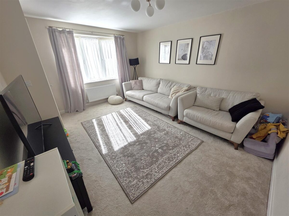 Oak Wood Drive, Corby