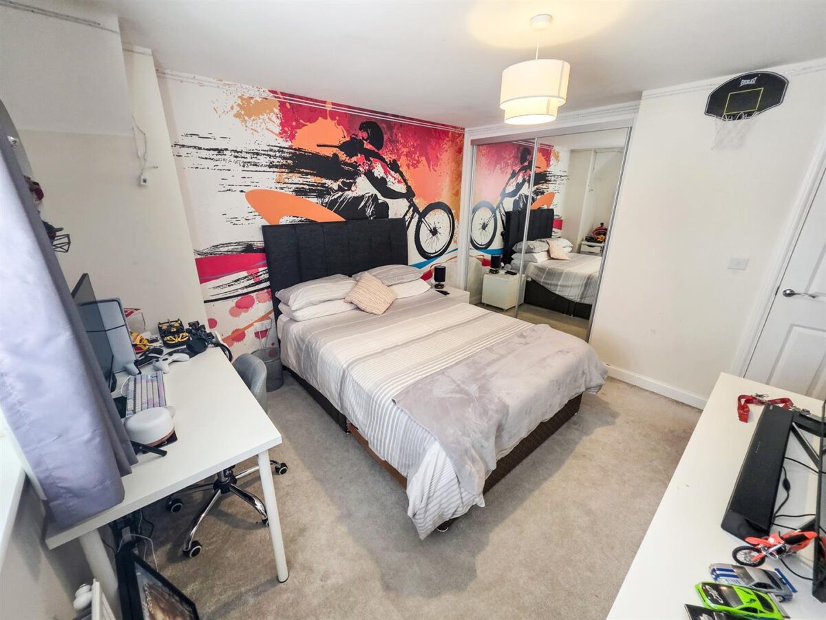 Fakenham Road, Corby