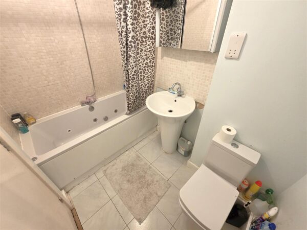 Frith Close, Great Oakley, Corby