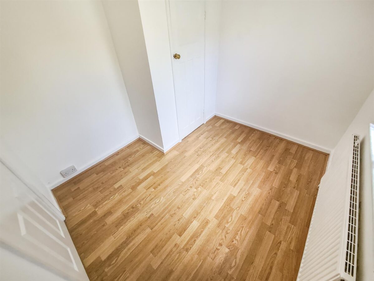 Upperfield Grove, Corby