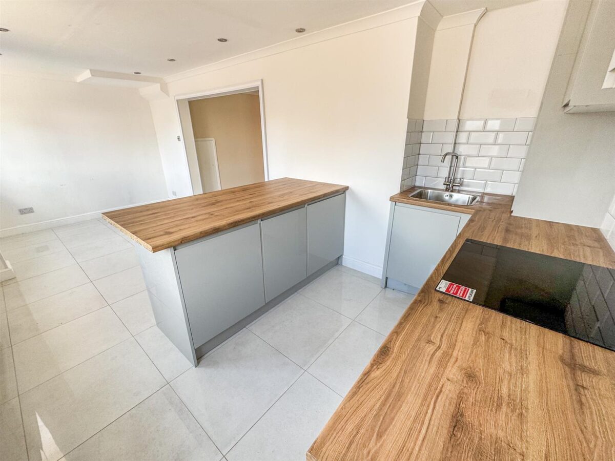 Bentley Walk, Corby