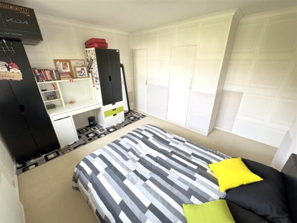 Wharfedale Road, Corby