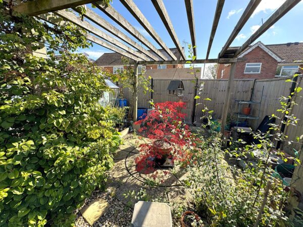 Collingwood Avenue, Corby