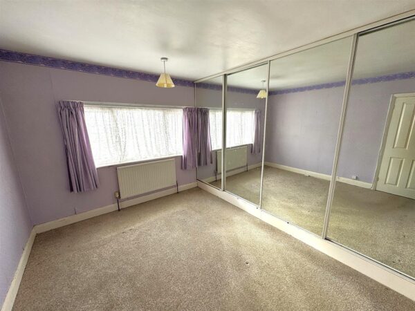 Studfall Avenue, Corby
