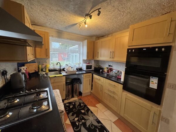 Clovelly Court, Corby