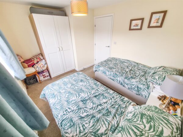 Oak Wood Drive, Corby