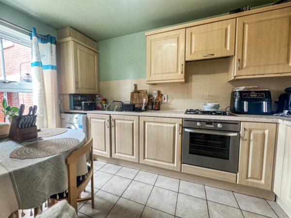 Farnborough Close, Corby