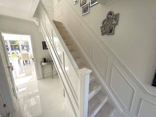 Corby Road, Weldon, Corby