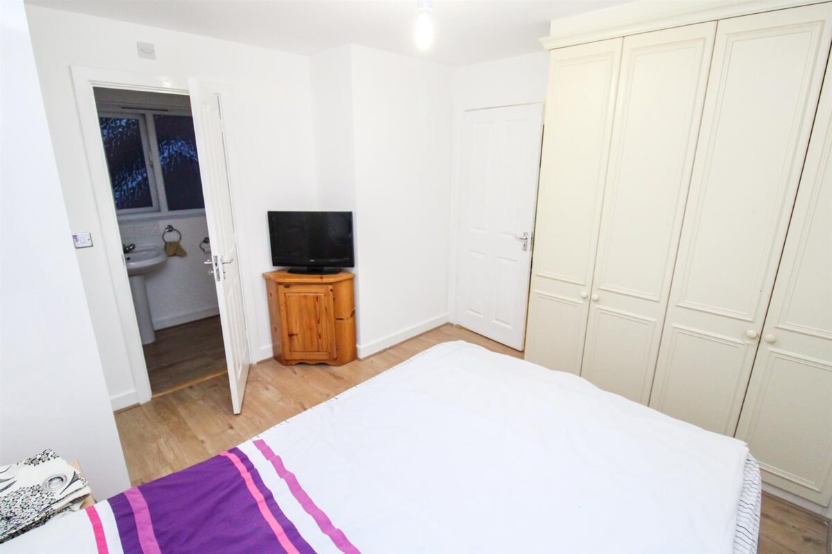 Boughton Road, Corby