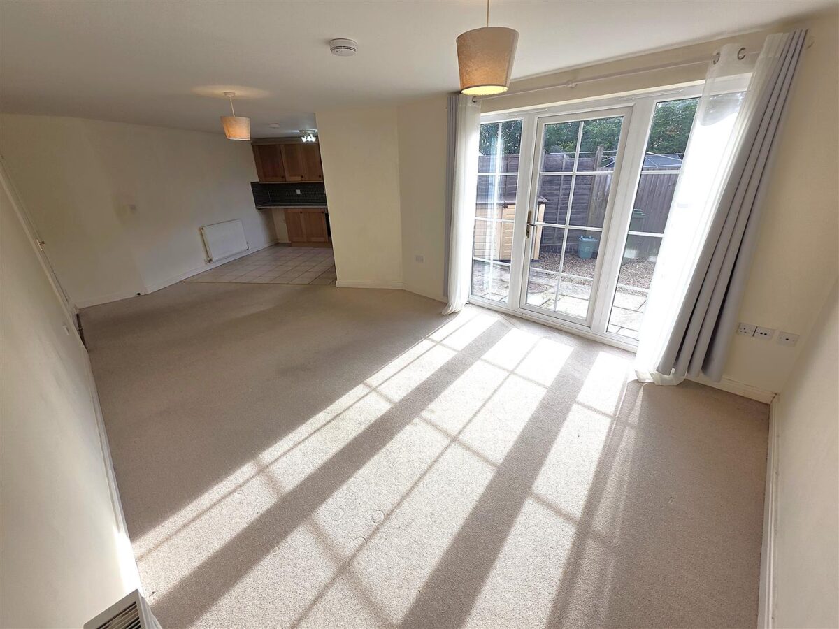 Flatford Close, Corby